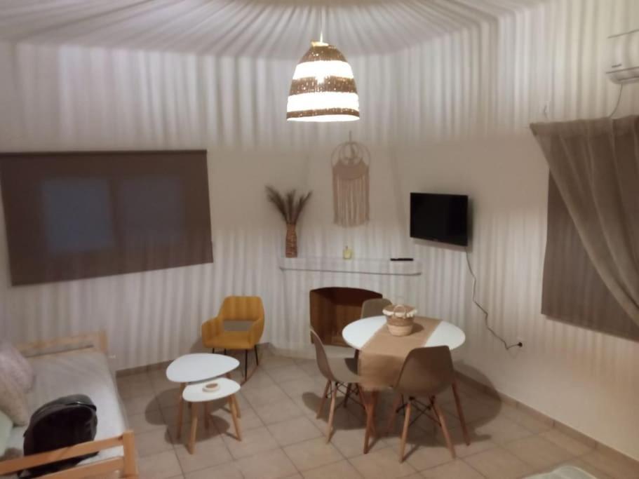 Studio 'Katerina By The Sea' ซาลามีส ภายนอก รูปภาพ